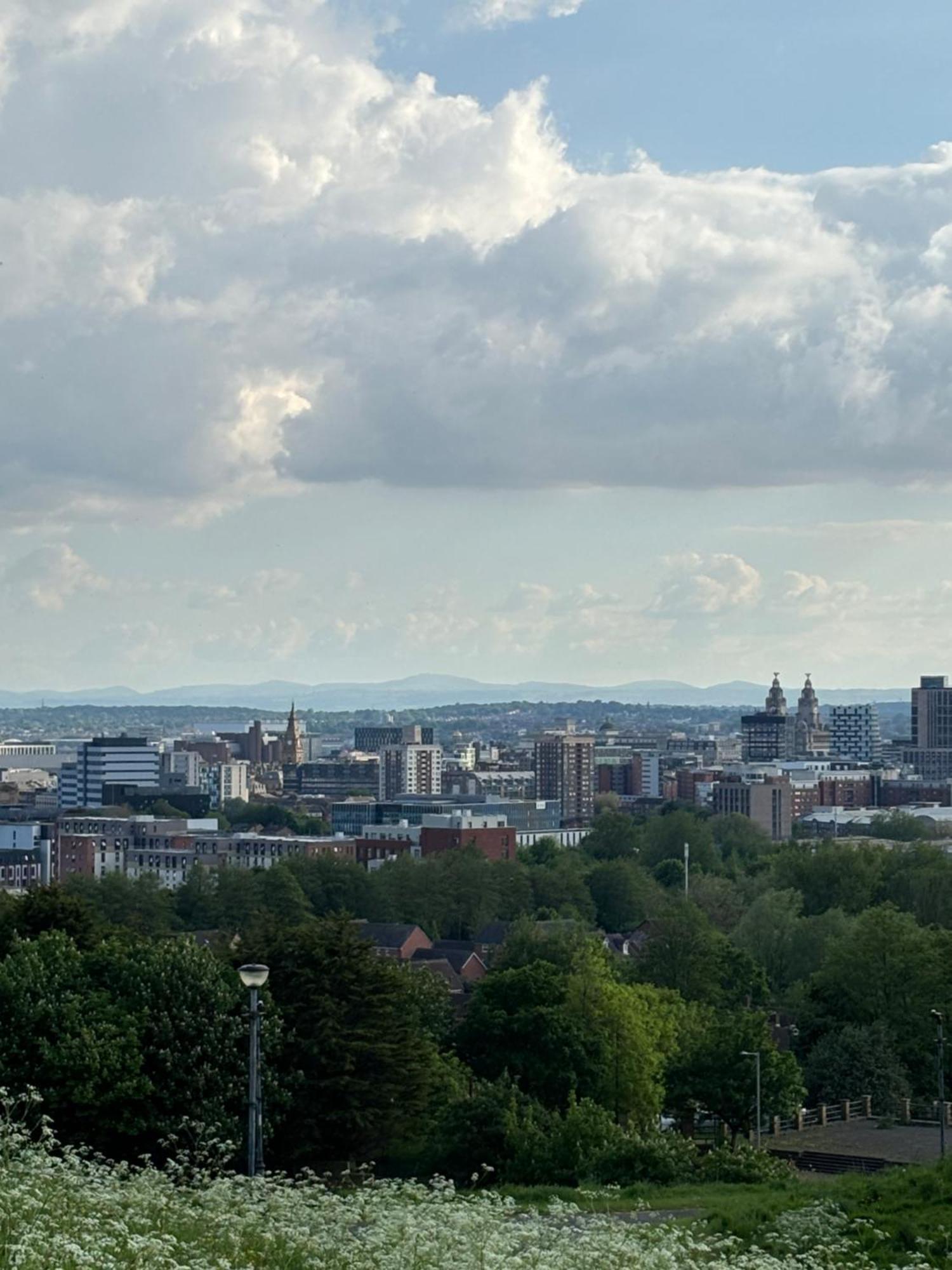 Modern Luxury Apartment Liverpool Bagian luar foto
